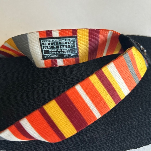 New Keen Yellow Orange White Canvas Black Rubber Outsole Flip Flops size 9 - Picture 11 of 14